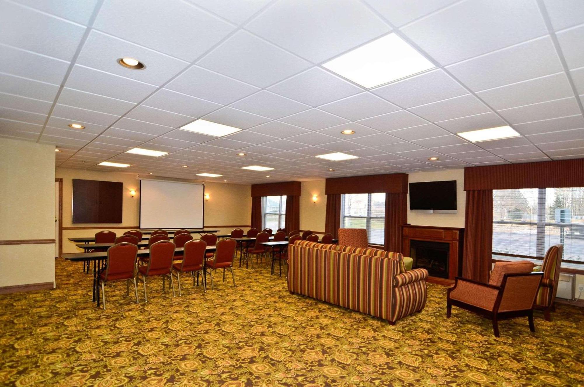 Country Inn & Suites By Radisson, Stevens Point, Wi Εξωτερικό φωτογραφία