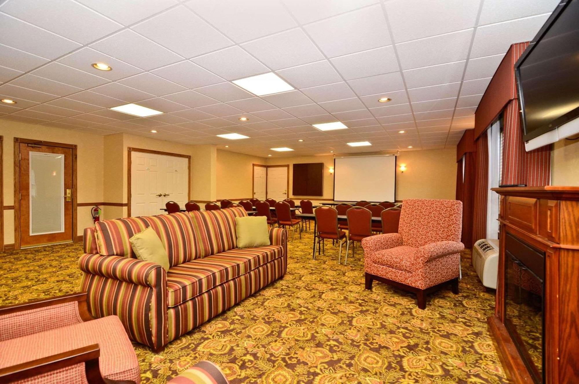 Country Inn & Suites By Radisson, Stevens Point, Wi Εξωτερικό φωτογραφία